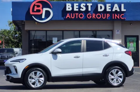 White 2024 Buick Encore GX Preferred Sport Utility 4D for sale in El Paso, TX
