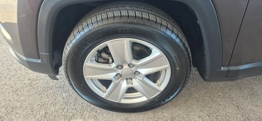 Jeep Compass photo 18