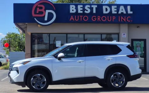 White 2024 Nissan Rogue SV Sport Utility 4D for sale in El Paso, TX