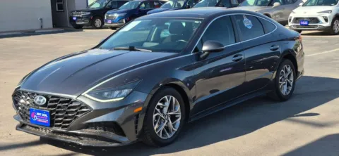 Photos of 2020 Hyundai Sonata SEL Sedan 4D for sale in El Paso, TX at Best Deal Auto Group