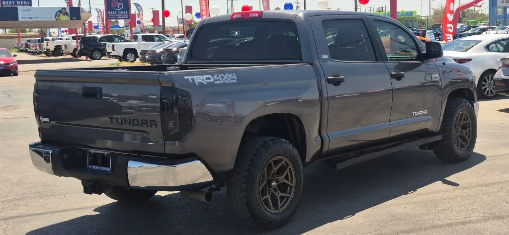 Toyota Tundra photo 6