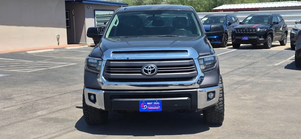 Toyota Tundra photo 9