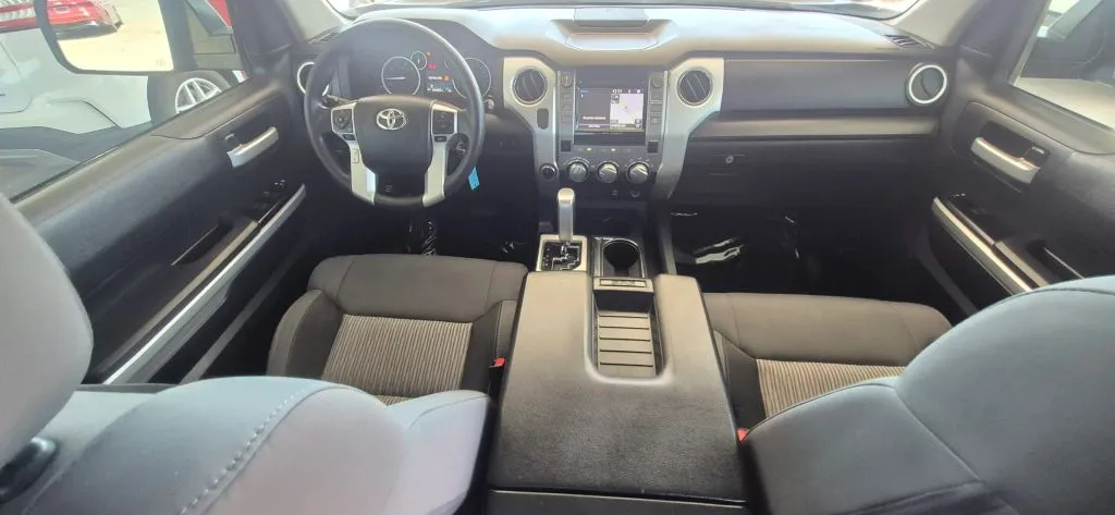 Toyota Tundra photo 15