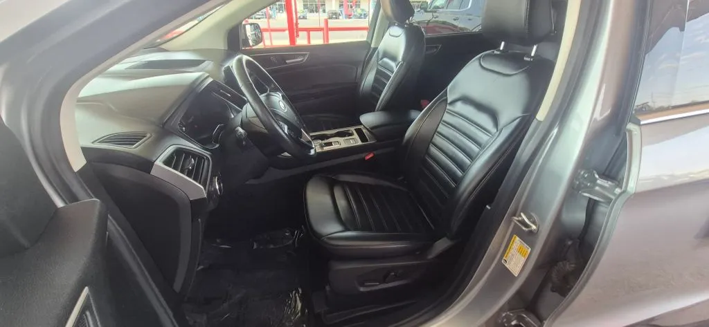Ford Edge photo 10