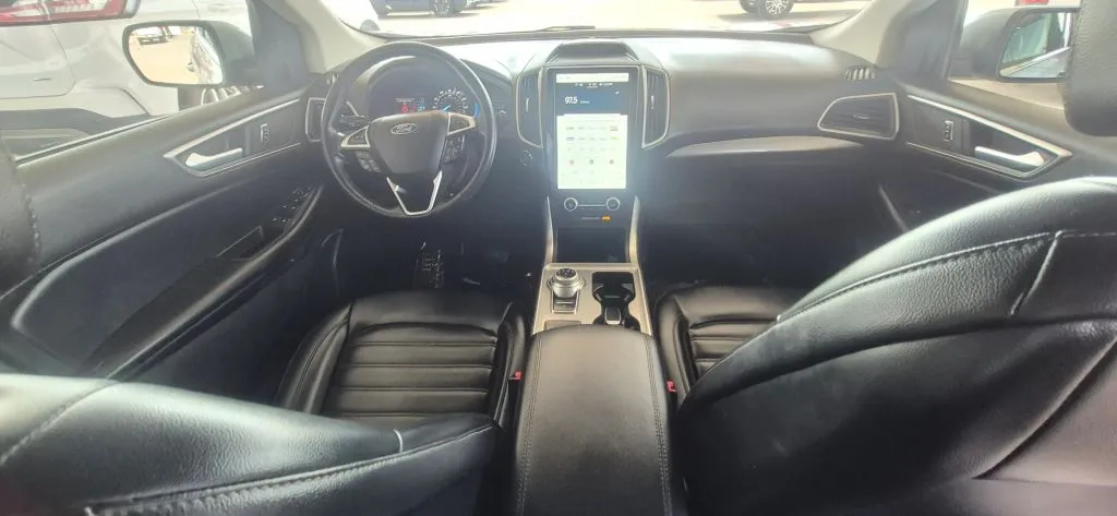 Ford Edge photo 14