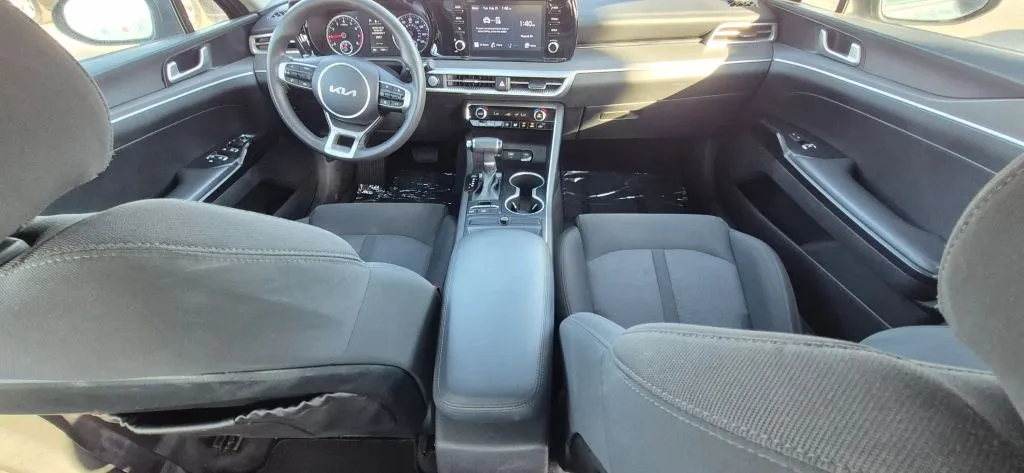 Kia K5 photo 15