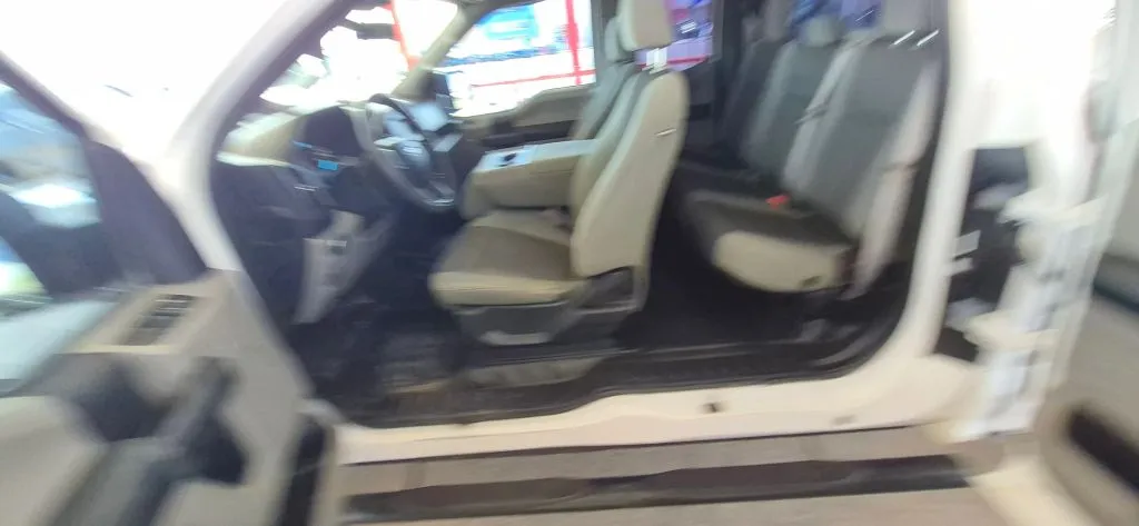 Ford F-150 photo 14