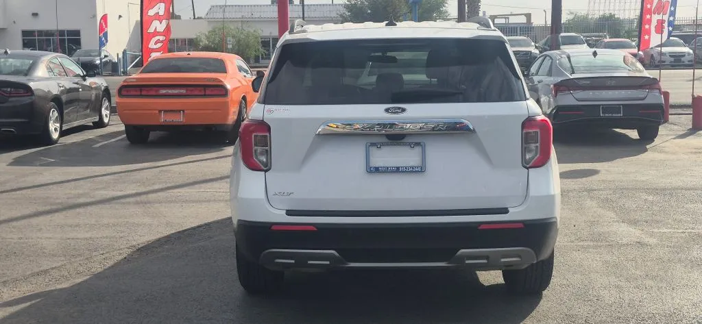 Ford Explorer photo 5