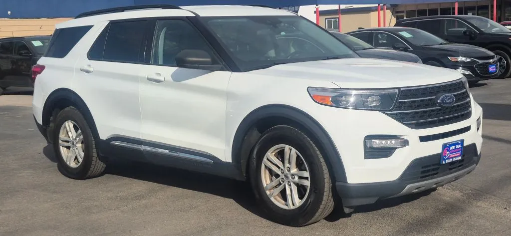 Ford Explorer photo 8