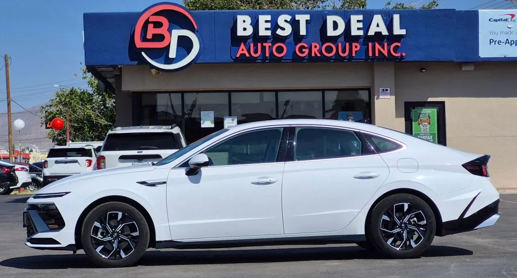 White 2025 Hyundai Sonata SEL Sedan 4D for sale in El Paso, TX