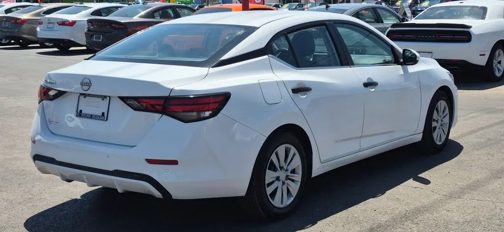Nissan Sentra photo 6