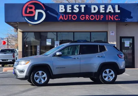 Silver 2020 Jeep Compass Latitude Sport Utility 4D for sale in El Paso, TX