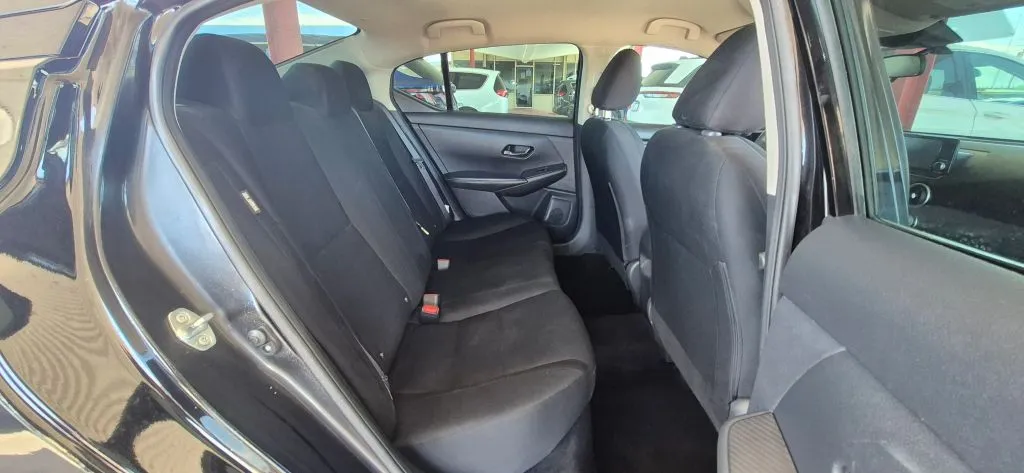 Nissan Sentra photo 13