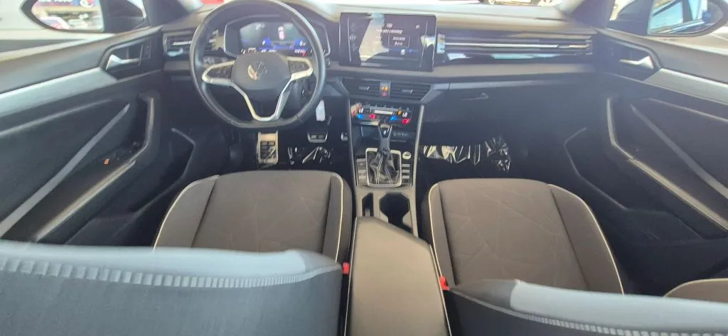 Volkswagen Jetta photo 15