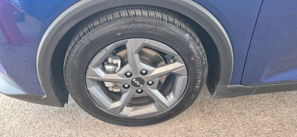 Kia K4 photo 18
