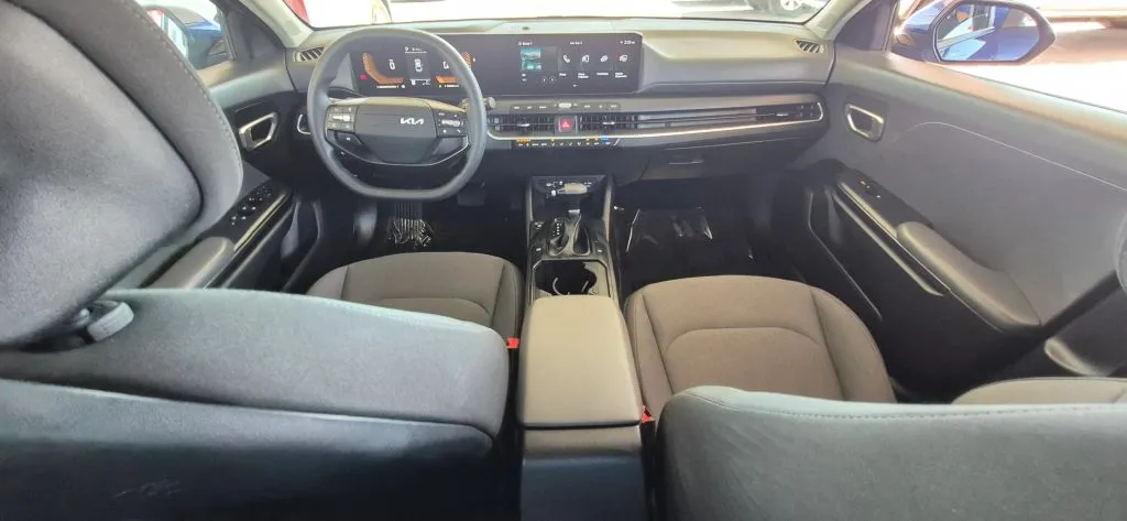 Kia K4 photo 15