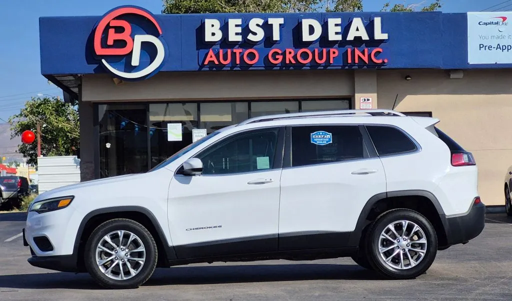 White 2019 Jeep Cherokee Latitude Plus Sport Utility 4D for sale in El Paso, TX