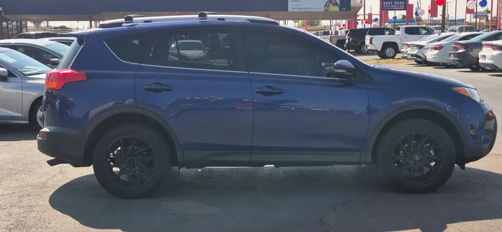 Toyota RAV4 photo 7
