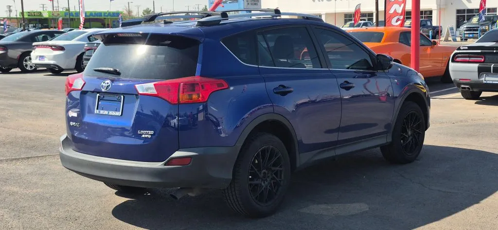 Toyota RAV4 photo 6