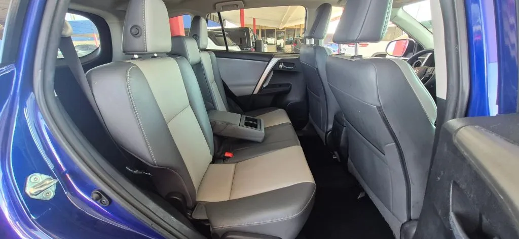 Toyota RAV4 photo 14