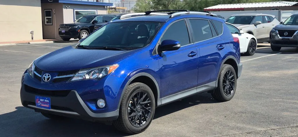 Toyota RAV4 photo 2