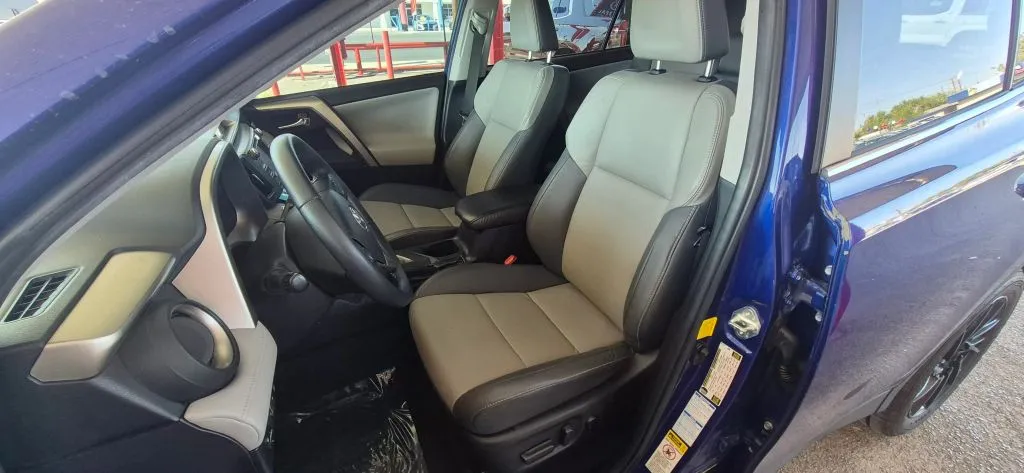 Toyota RAV4 photo 12