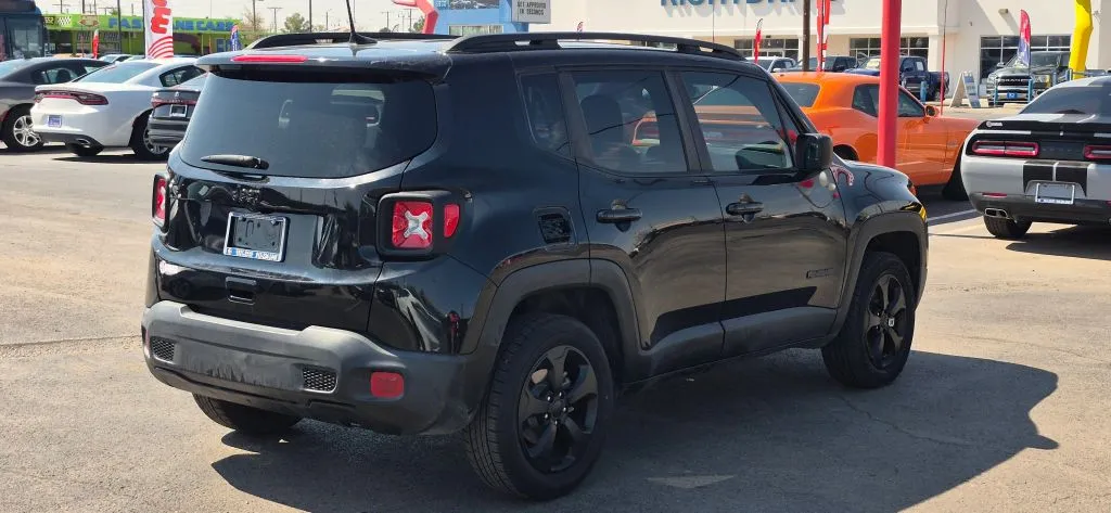 Jeep Renegade photo 6