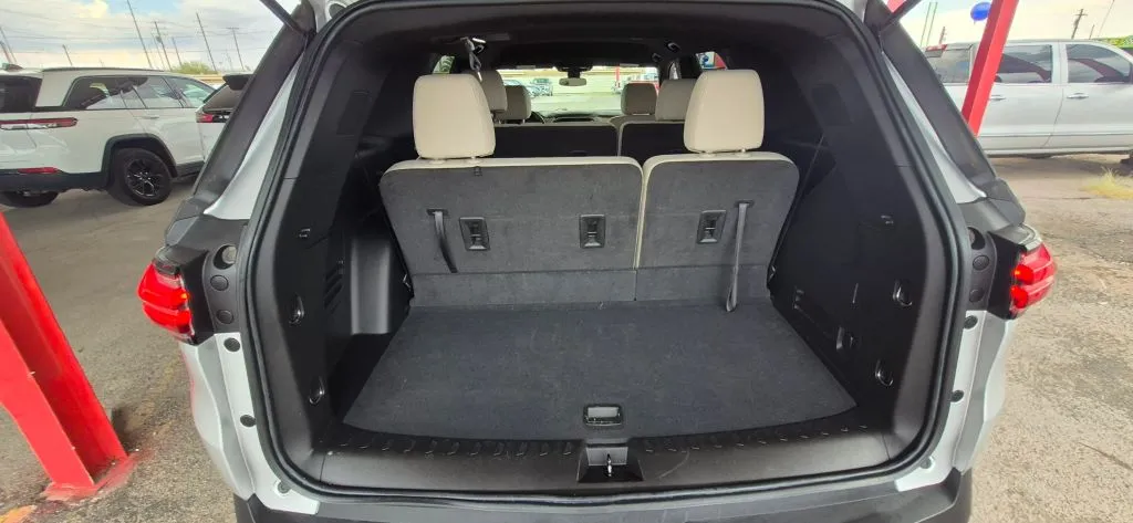 Chevrolet Traverse photo 18
