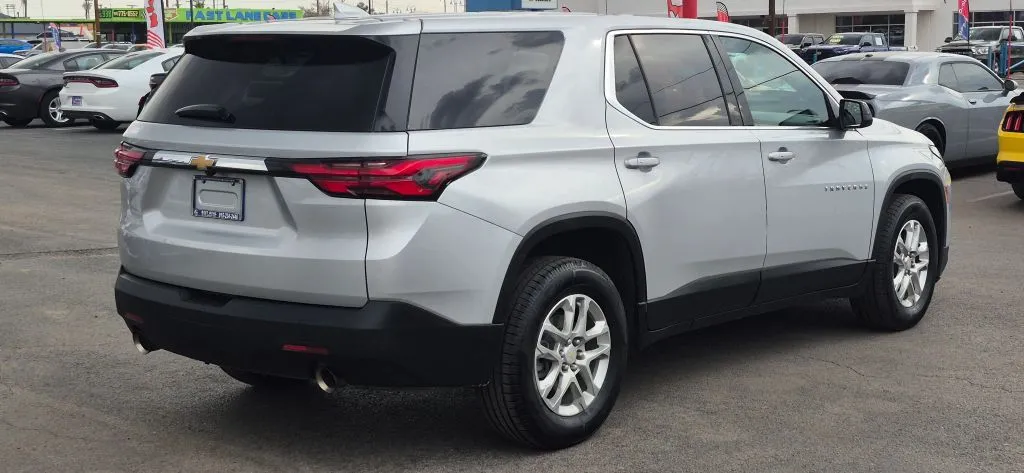 Chevrolet Traverse photo 6