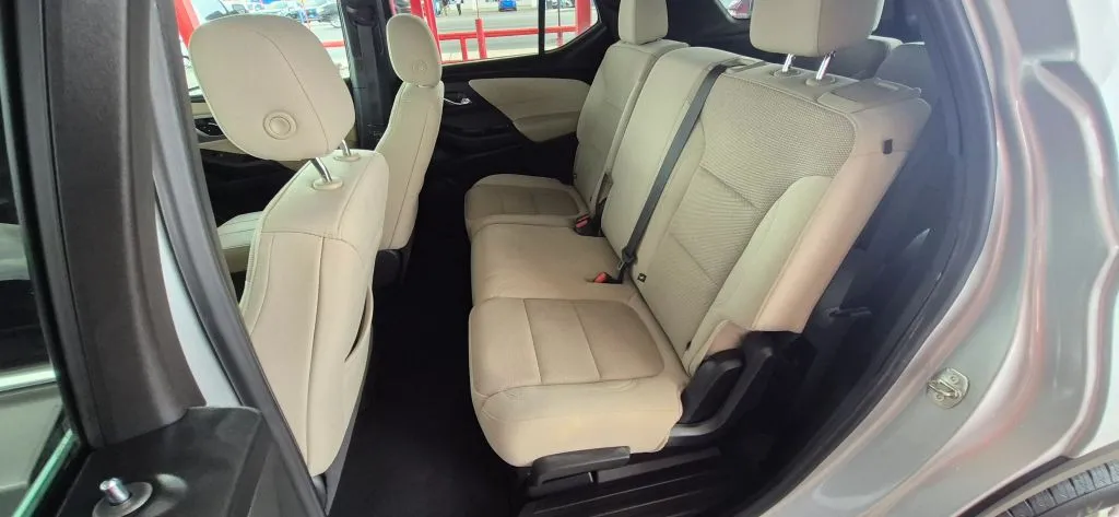 Chevrolet Traverse photo 12