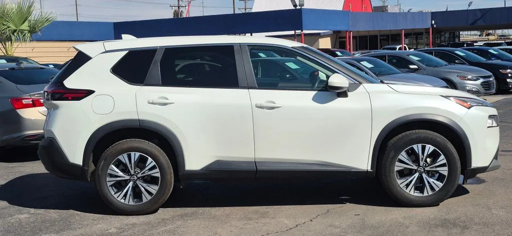 Nissan Rogue photo 7