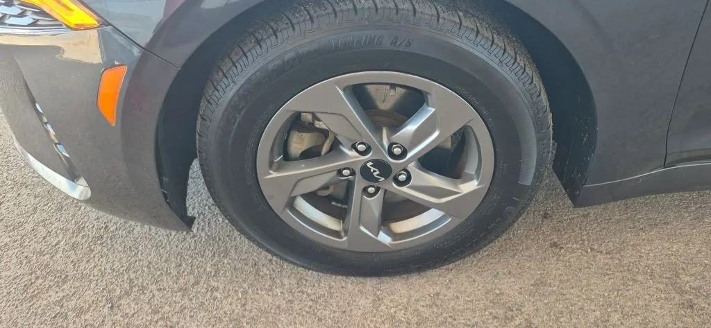 Kia K5 photo 18