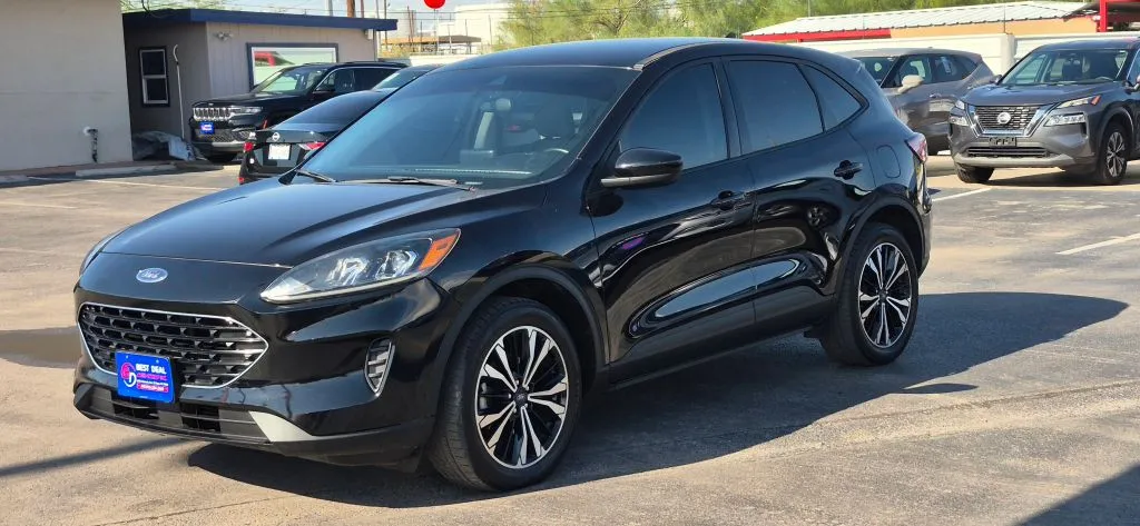 Ford Escape photo 2