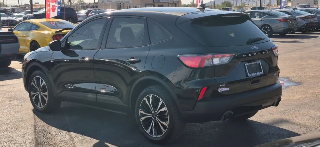 Ford Escape photo 4