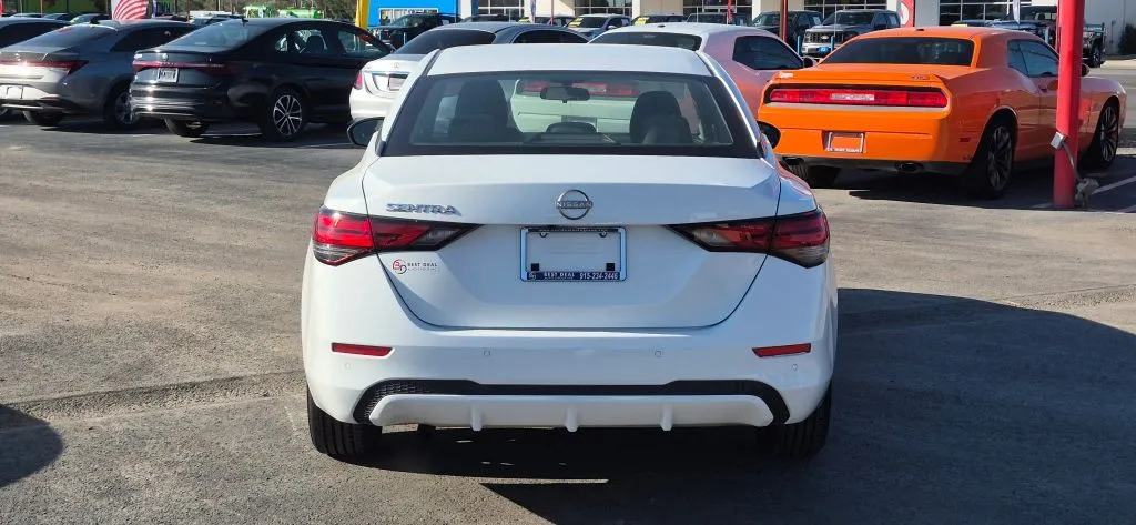 Nissan Sentra photo 5