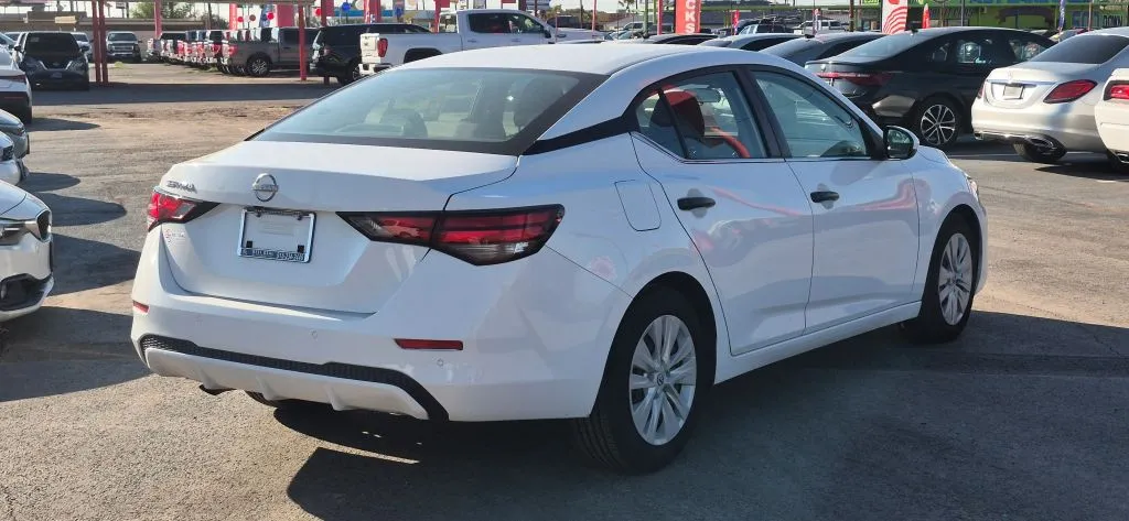 Nissan Sentra photo 6