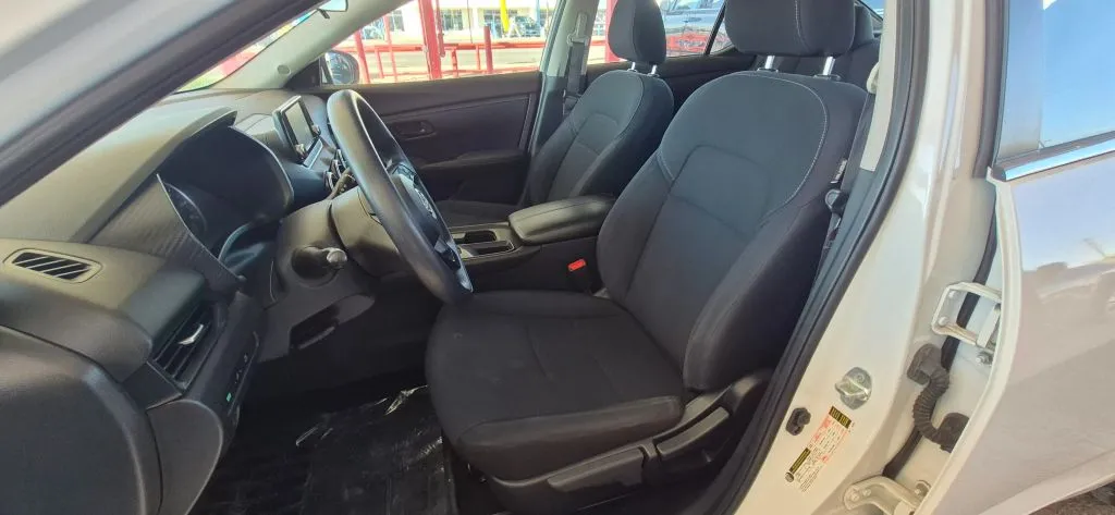 Nissan Sentra photo 11
