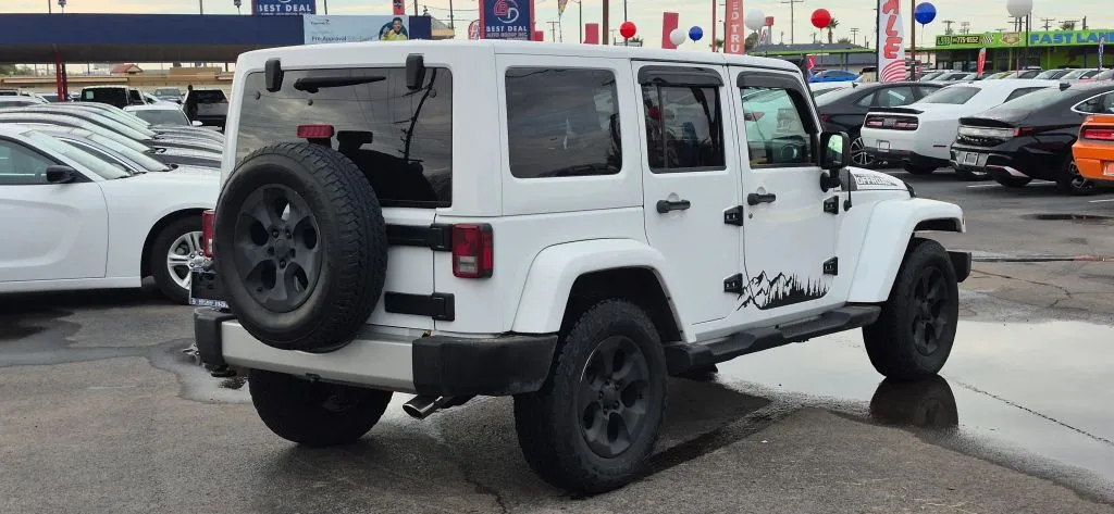 Jeep Wrangler photo 6