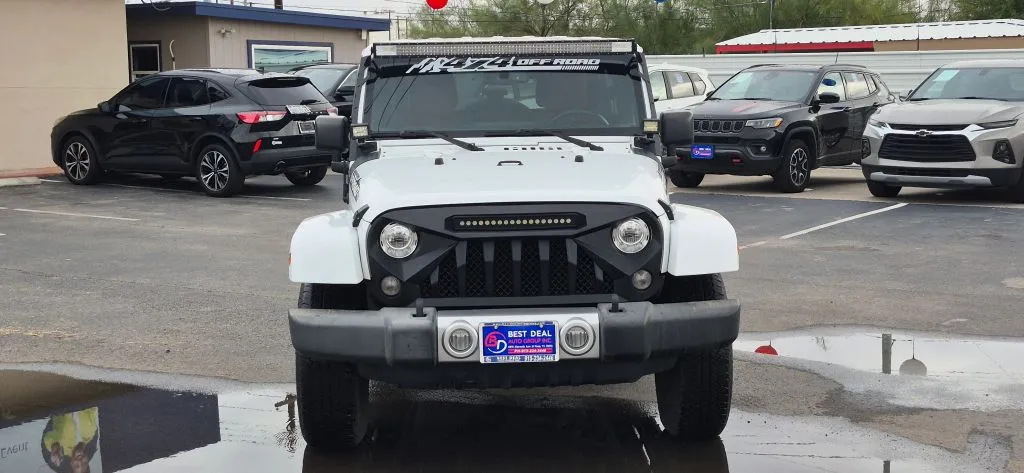 Jeep Wrangler photo 9