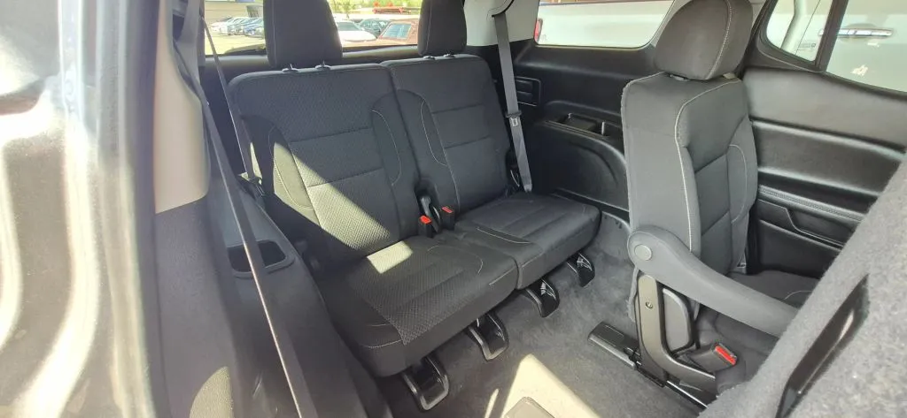 GMC Acadia photo 14