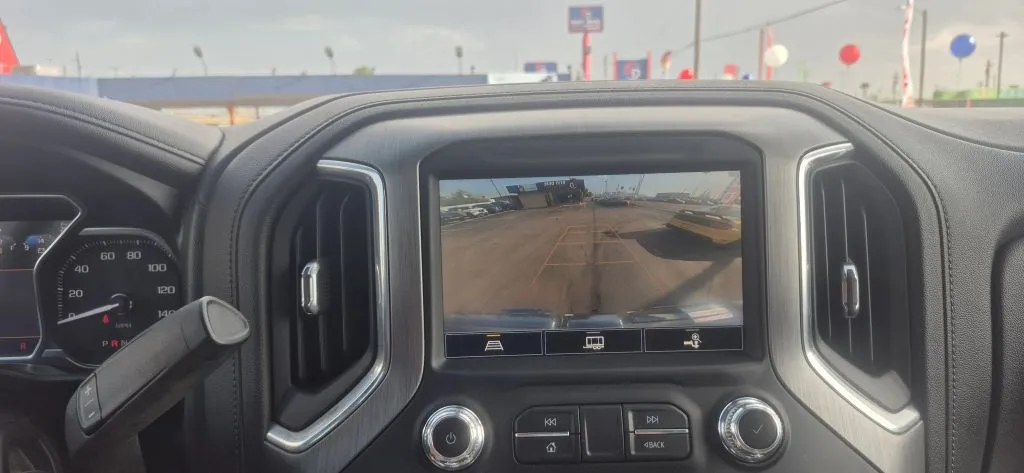 GMC Sierra photo 18
