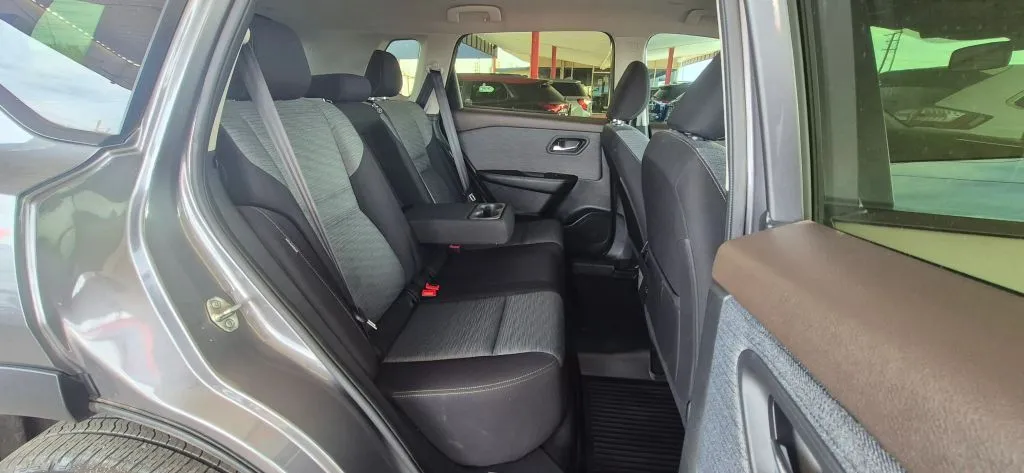 Nissan Rogue photo 13