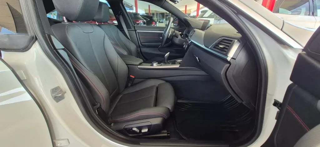 BMW 4 Series photo 15