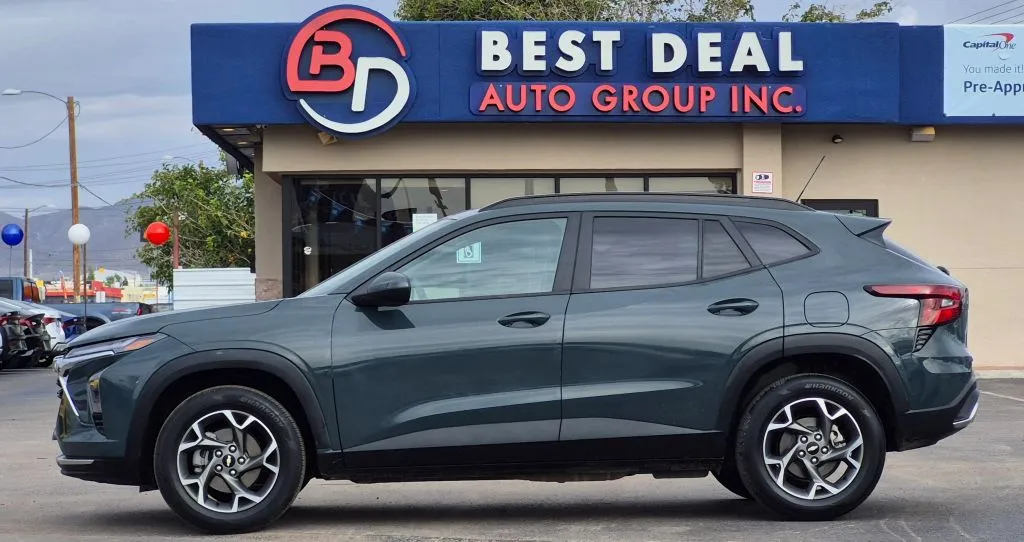 Gray 2025 Chevrolet Trax LT Sport Utility 4D for sale in El Paso, TX