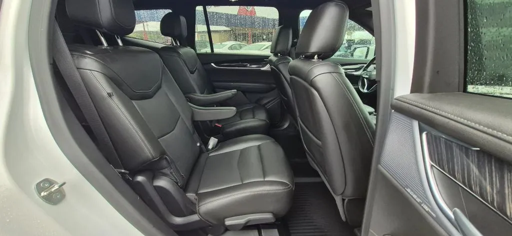 Cadillac XT6 photo 15