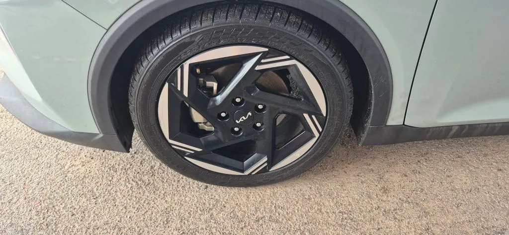 Kia K4 photo 18