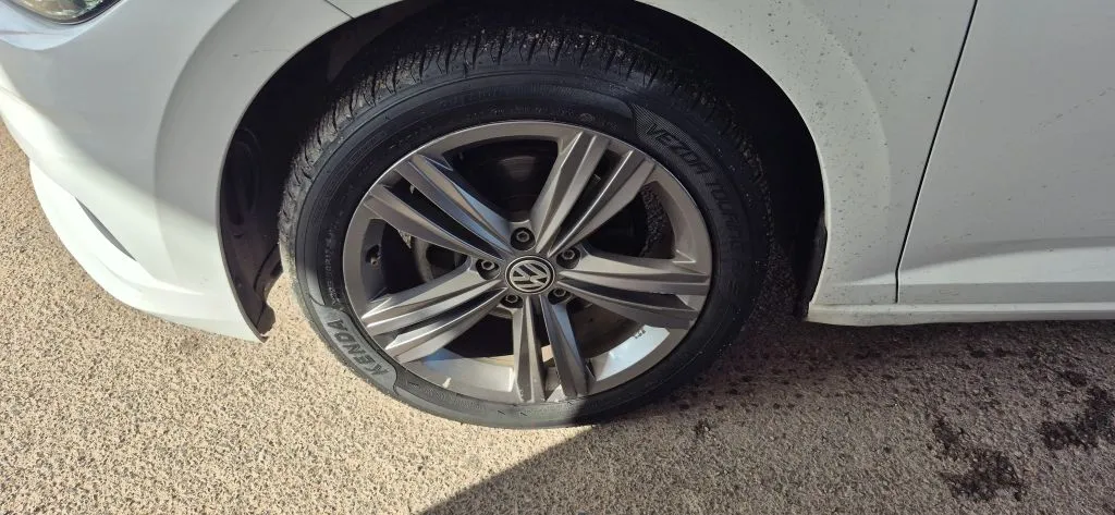Volkswagen Jetta photo 20