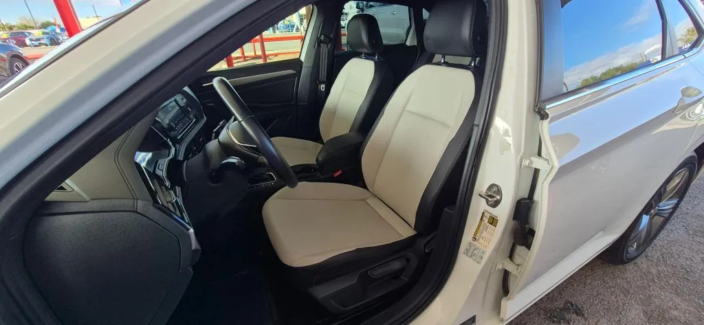 Volkswagen Jetta photo 12