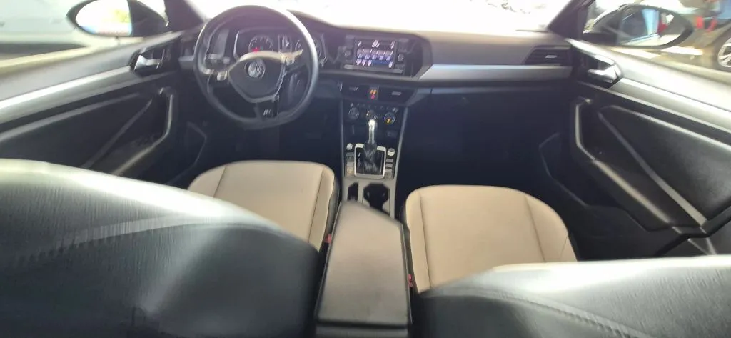 Volkswagen Jetta photo 16