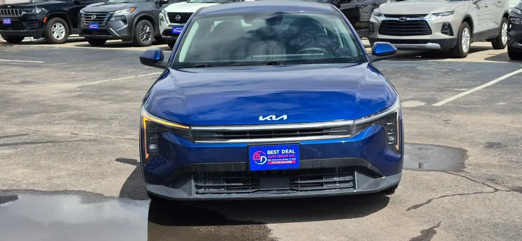 Kia K4 photo 9